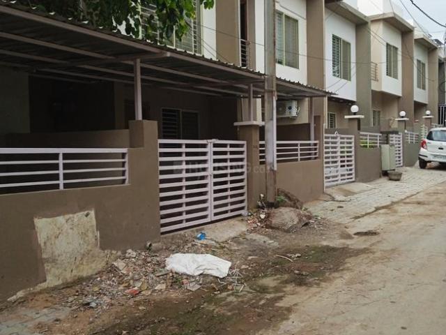 Duplex for sale in Madya
