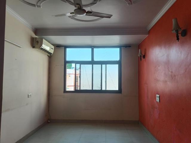 Duplex for rent in Indraprastha Extension, Delhi