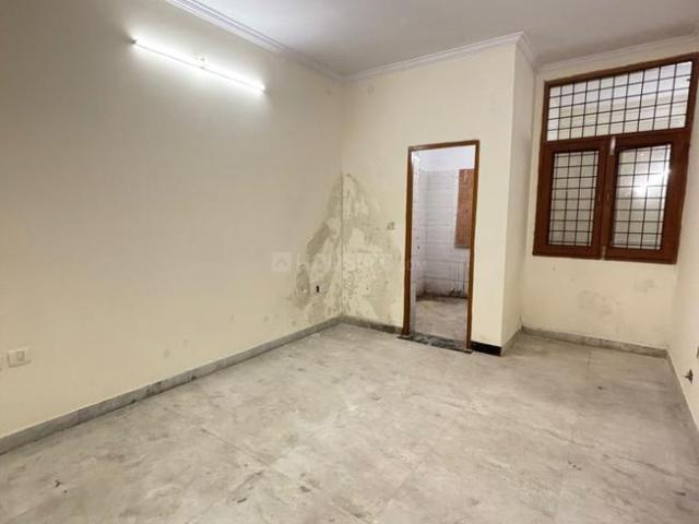 Duplex for rent in Deri