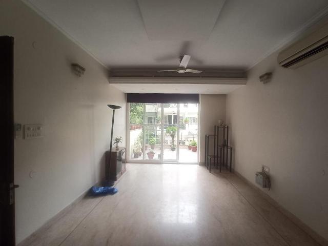 Duplex for rent in Deri
