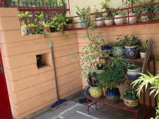 Duplex for rent in Deri