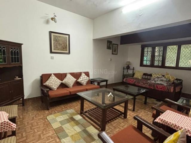 Duplex for rent in Deri