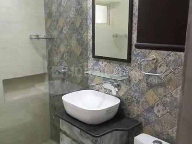 Duplex for rent in Deri