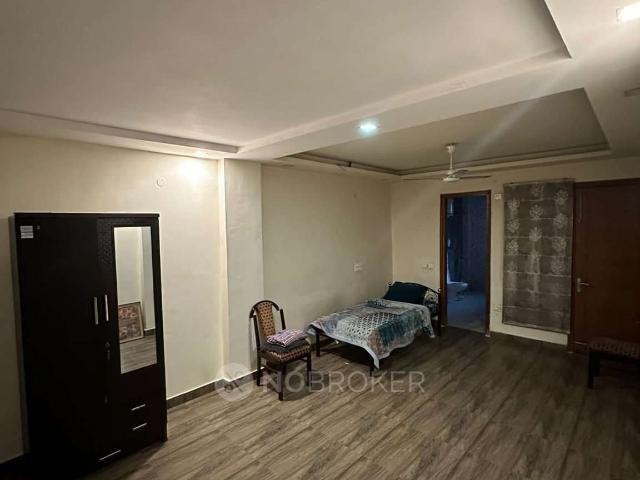 Flat for rent in South Delhi, Deri