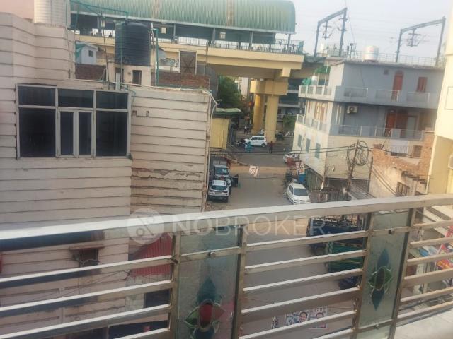 Flat for rent in West Delhi, Deri