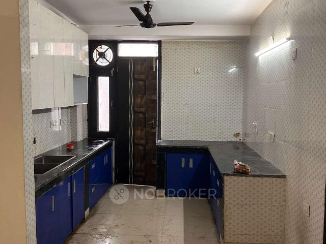 Flat for rent in Deri