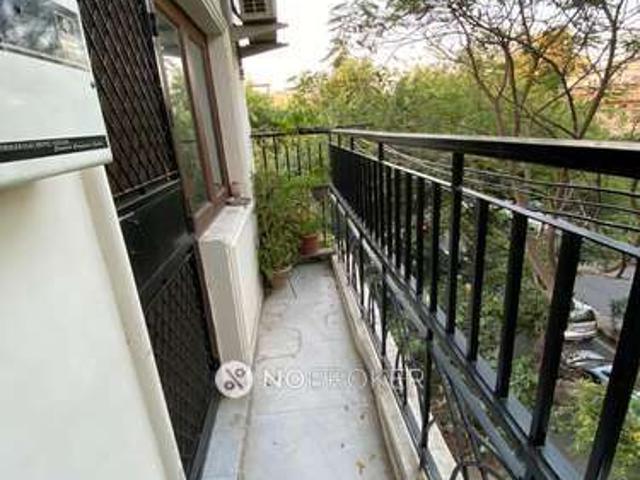 Flat for rent in South Delhi, Deri