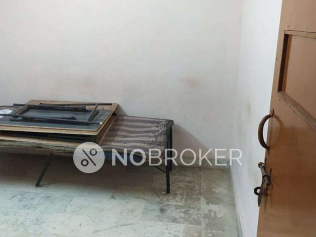 Flat for rent in North Delhi, Deri