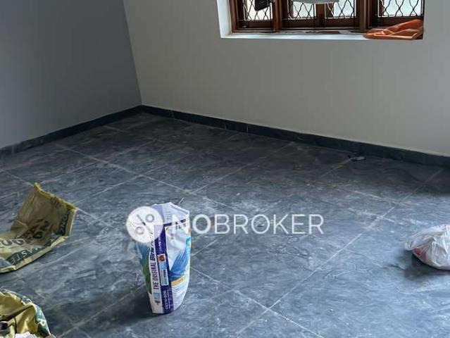 Flat for rent in Deri