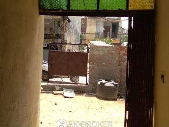 Flat for rent in West Delhi, Deri