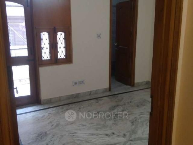 Flat for rent in North West Delhi, Deri