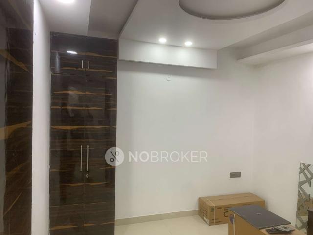 Flat for rent in North West Delhi, Deri