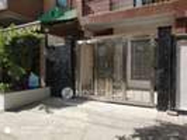 Flat for rent in Deri
