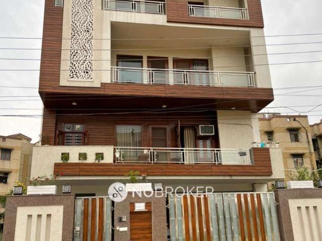 Flat for rent in Hariana
