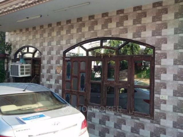 Flat for rent in Hariana