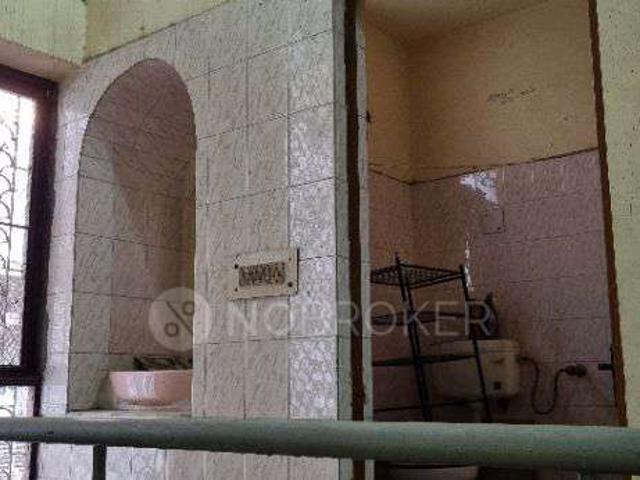 Flat for rent in West Delhi, Deri