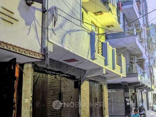 Flat for rent in West Delhi, Deri