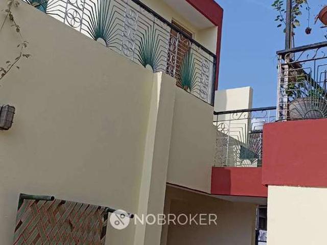 Flat for rent in West Delhi, Deri