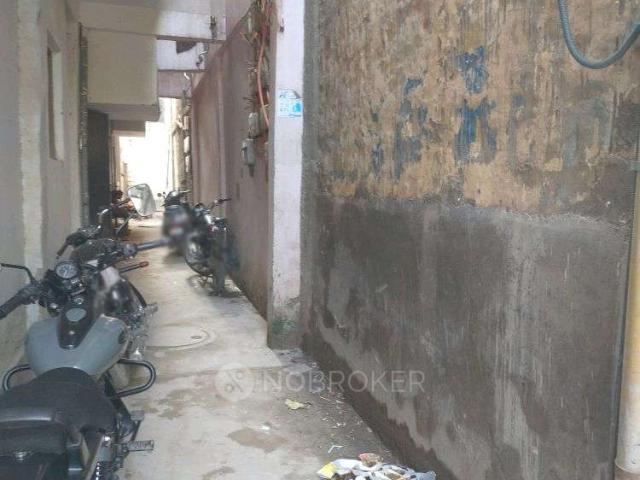 Flat for rent in West Delhi, Deri