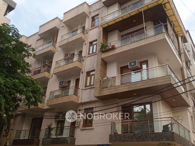 Flat for rent in Deri