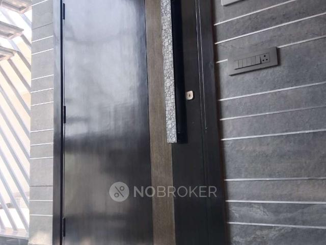 Flat for rent in South Delhi, Deri