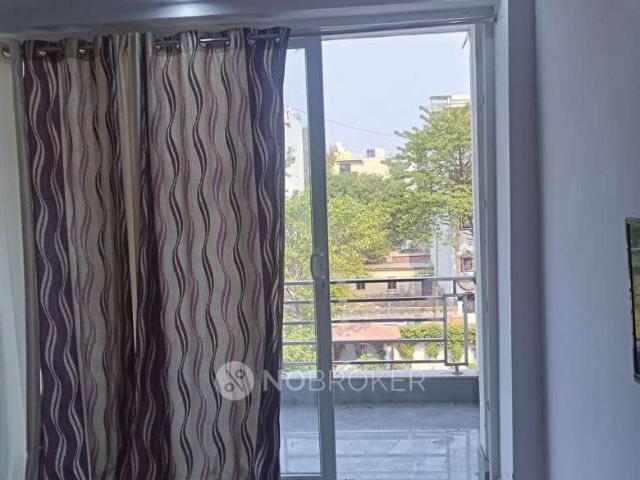 Flat for rent in Deri