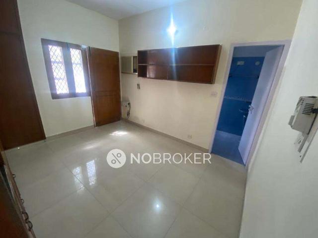 Flat for rent in Deri
