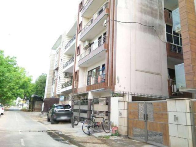 Flat for rent in Deri