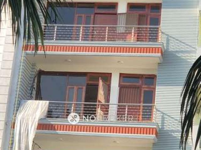Flat for rent in Deri