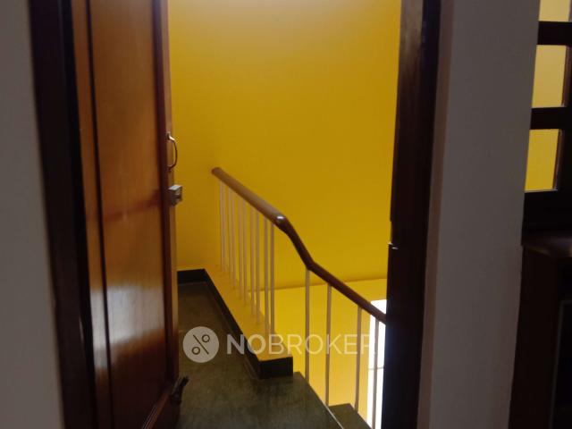 Flat for rent in West Delhi, Deri