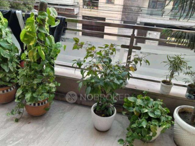 Property for sale in West Delhi, Deri