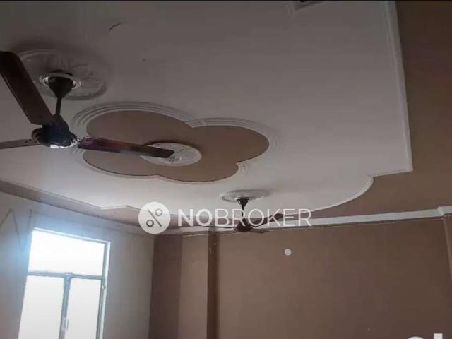 Flat for sale in West Delhi, Deri