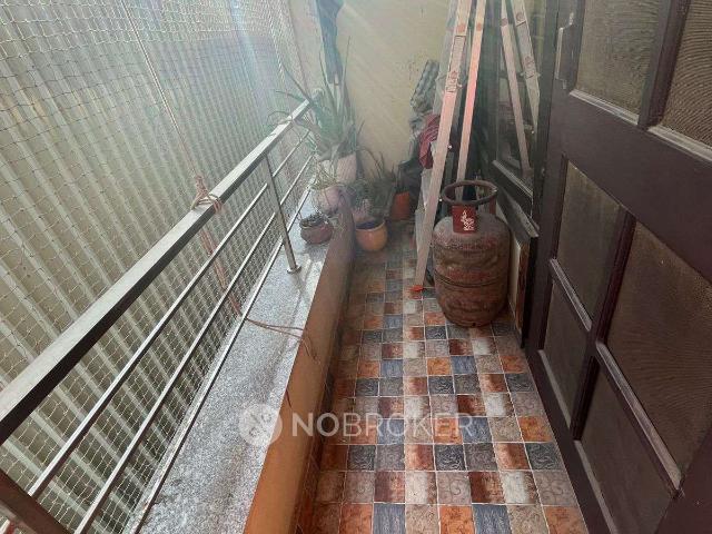 Flat for sale in Dwarka, Delhi