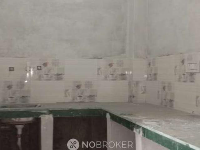 Flat for sale in West Delhi, Deri