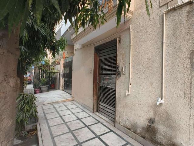 Property for sale in West Delhi, Deri