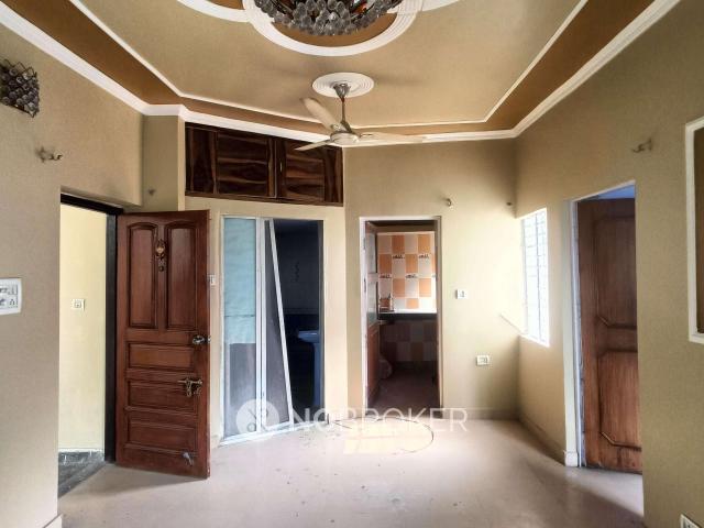 Flat for sale in West Delhi, Deri