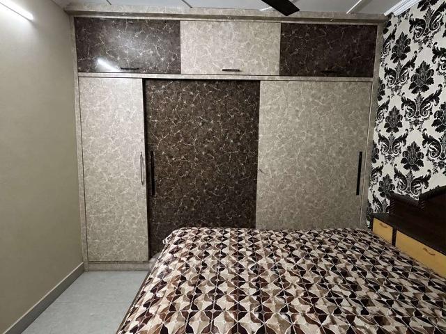 Flat for sale in East Delhi, Deri