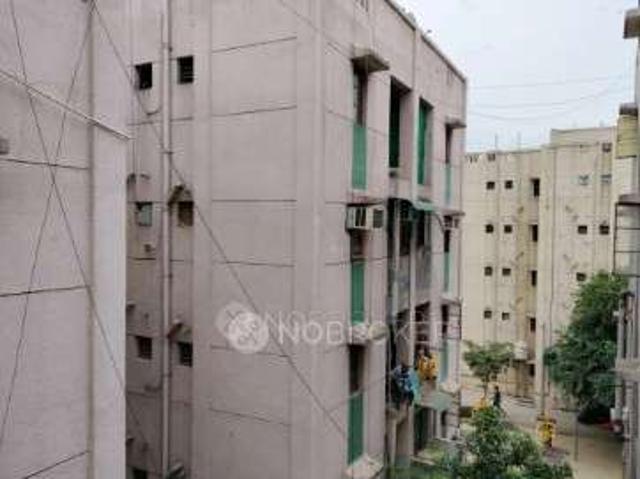 Flat for sale in South West Delhi, Deri