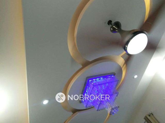 Flat for sale in West Delhi, Deri