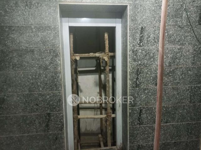 Flat for sale in West Delhi, Deri