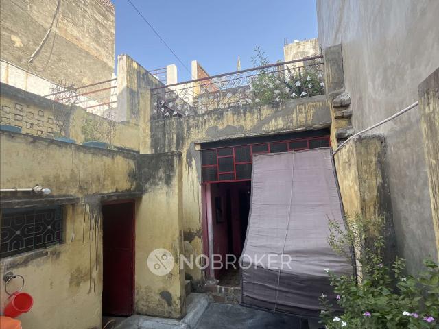 Property for sale in West Delhi, Deri