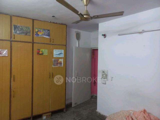 Flat for sale in Central Delhi, Deri