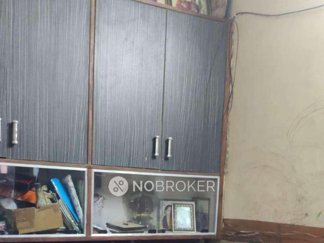Flat for sale in East Delhi, Deri