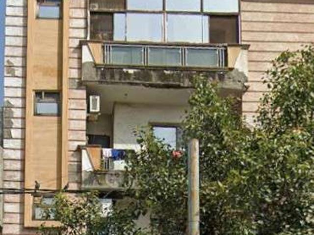 Flat for sale in North West Delhi, Deri