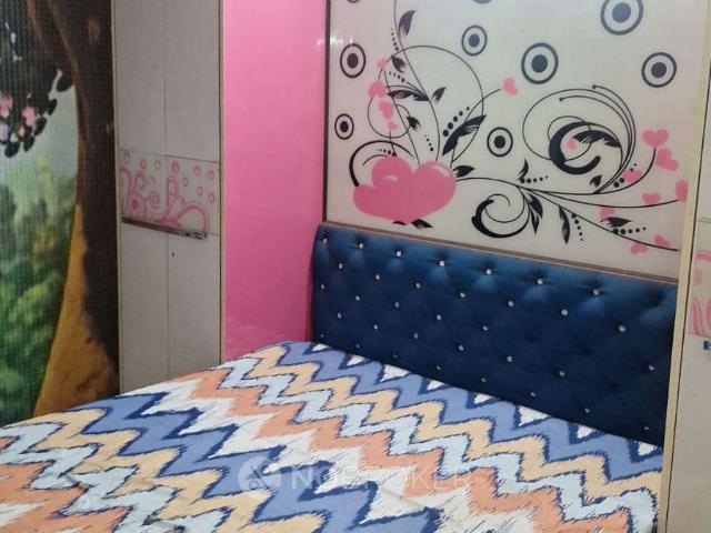 Flat for sale in North West Delhi, Deri