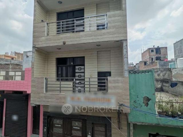 Flat for sale in North West Delhi, Deri