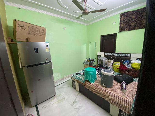 Flat for sale in North West Delhi, Deri