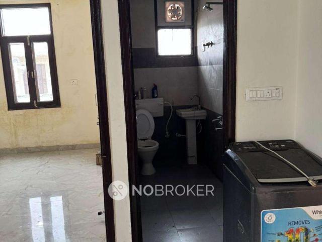 Flat for sale in Najafgarh, Delhi