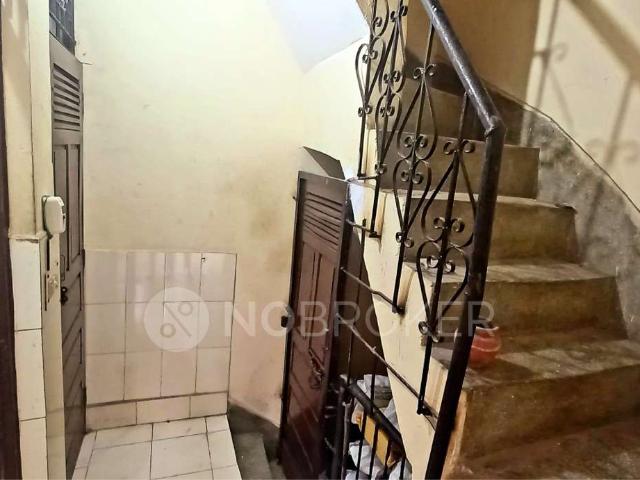 Flat for sale in North West Delhi, Deri