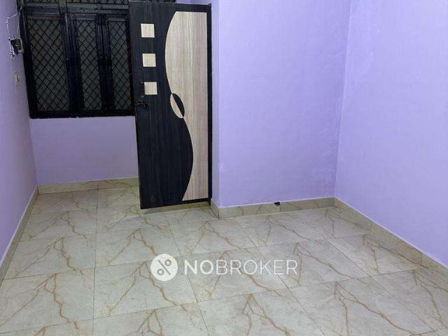 Flat for sale in North West Delhi, Deri